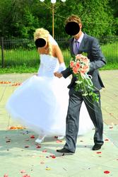 Шикарное свадебное платье.Цвет:белоснежный.р-р 42-46